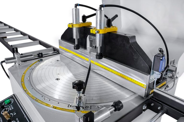 SC 403 Tam Avtomatik Alüminium və PVC Alt Çıxışlı Kəsmə Dəzgahı (Ø600 və Ø650 mm)