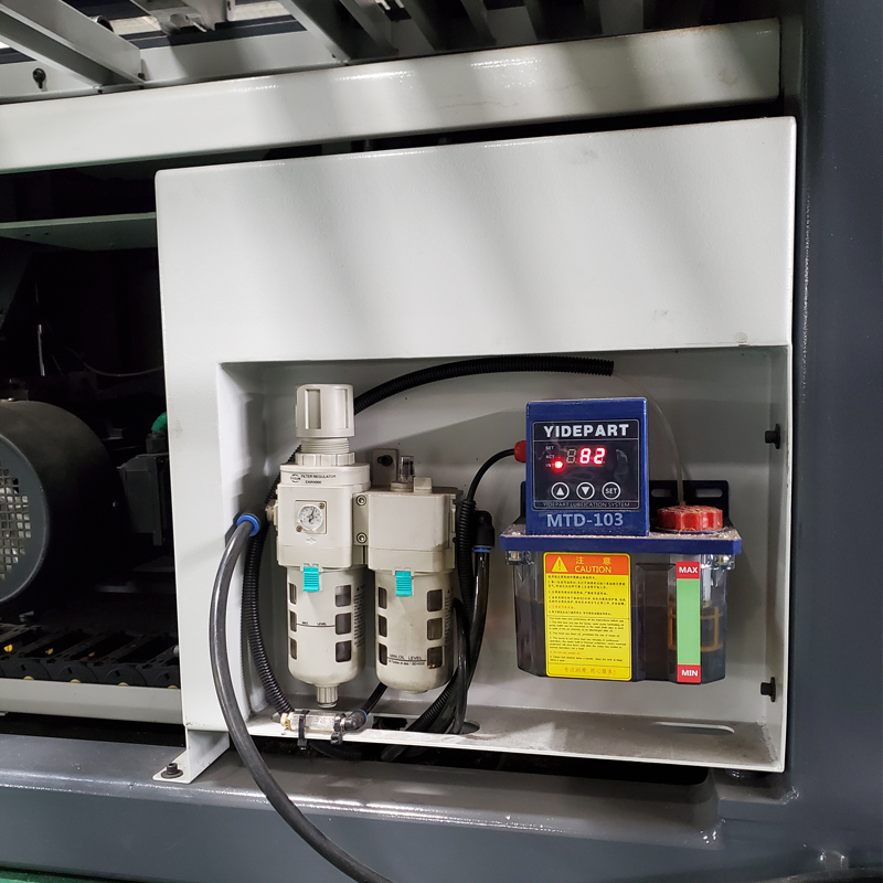 JIYU KS933D Otomatik Bilgisayarlı Panel Ebatlama