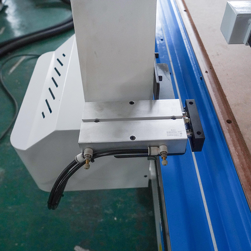 CH1-12 CNC Nesting Machine (linear 12 magazine)