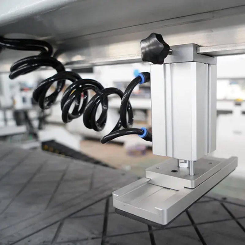 KHM-608 CNC Delme ve Frezeleme Merkezi