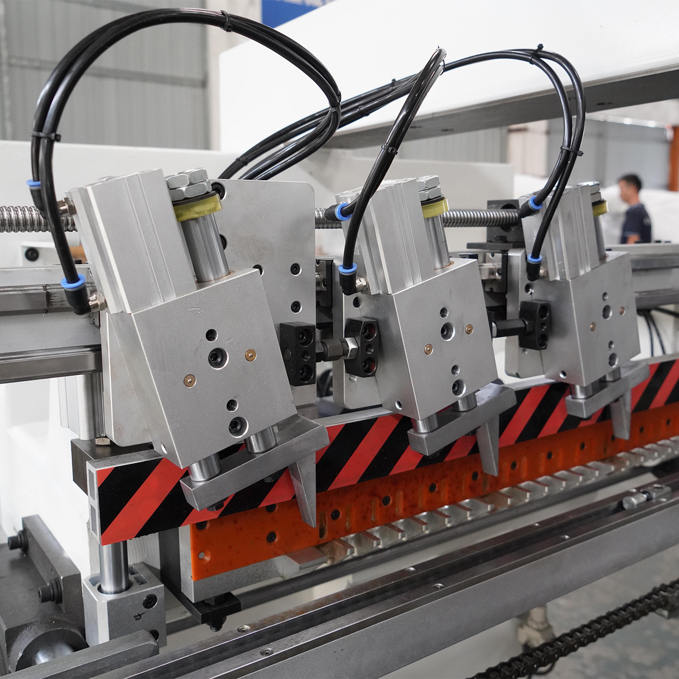 Z4XLB Automatic 4-Row Boring Machine with Dual Positioning